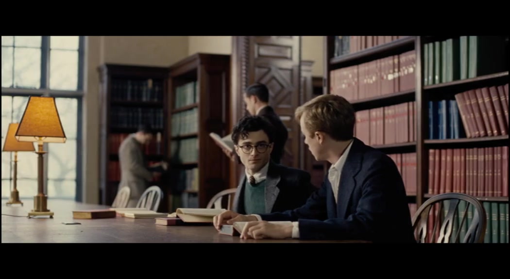 GIOVANI_RIBELLI_-_KILL_YOUR_DARLINGS_-_Clip__La_biblioteca_07.jpg