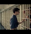 GIOVANI_RIBELLI_-_KILL_YOUR_DARLINGS_-_Clip_-Carcere-_-_YouTube_12.jpg
