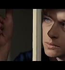 GIOVANI_RIBELLI_-_KILL_YOUR_DARLINGS_-_Clip_-Carcere-_-_YouTube_15.jpg