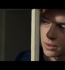 GIOVANI_RIBELLI_-_KILL_YOUR_DARLINGS_-_Clip_-Carcere-_-_YouTube_51.jpg