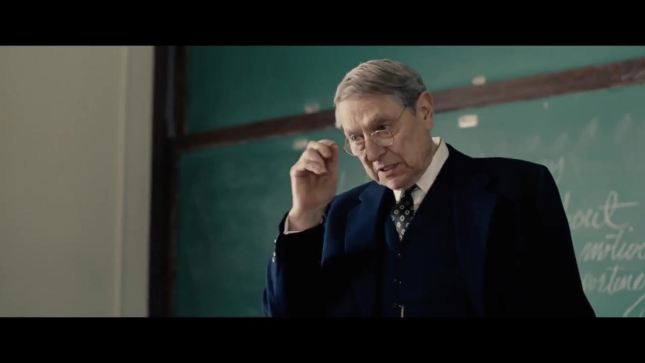 GIOVANI_RIBELLI_-_KILL_YOUR_DARLINGS_-_Clip_-La_prima_lezione-_-_YouTube_11.jpg GIOVANI_RIBELLI_-_KILL_YOUR_DARLINGS_-_Clip_-La_prima_lezione-_-_YouTube_11.jpg