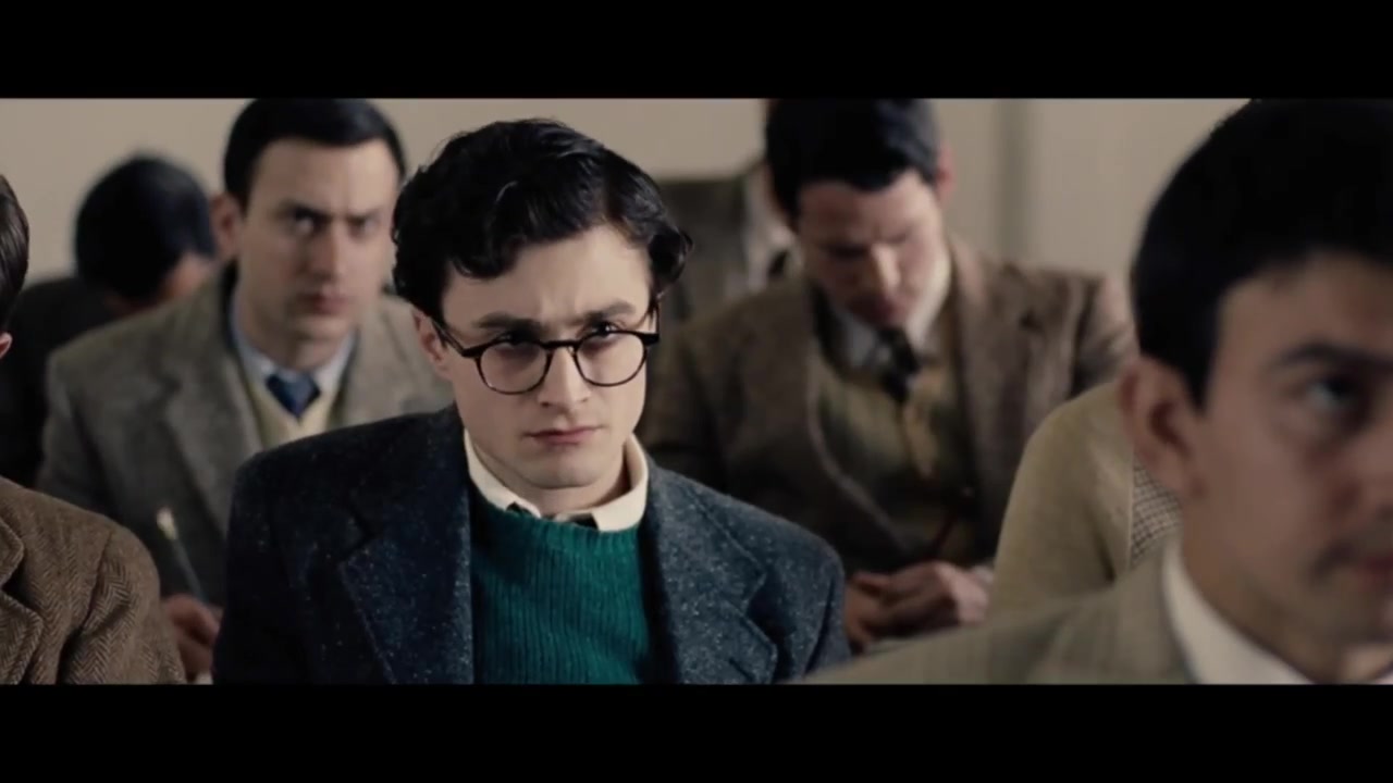 GIOVANI_RIBELLI_-_KILL_YOUR_DARLINGS_-_Clip_-La_prima_lezione-_-_YouTube_14.jpg
