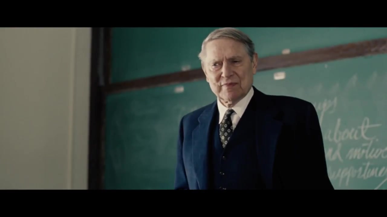 GIOVANI_RIBELLI_-_KILL_YOUR_DARLINGS_-_Clip_-La_prima_lezione-_-_YouTube_18.jpg GIOVANI_RIBELLI_-_KILL_YOUR_DARLINGS_-_Clip_-La_prima_lezione-_-_YouTube_18.jpg