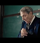 GIOVANI_RIBELLI_-_KILL_YOUR_DARLINGS_-_Clip_-La_prima_lezione-_-_YouTube_12.jpg