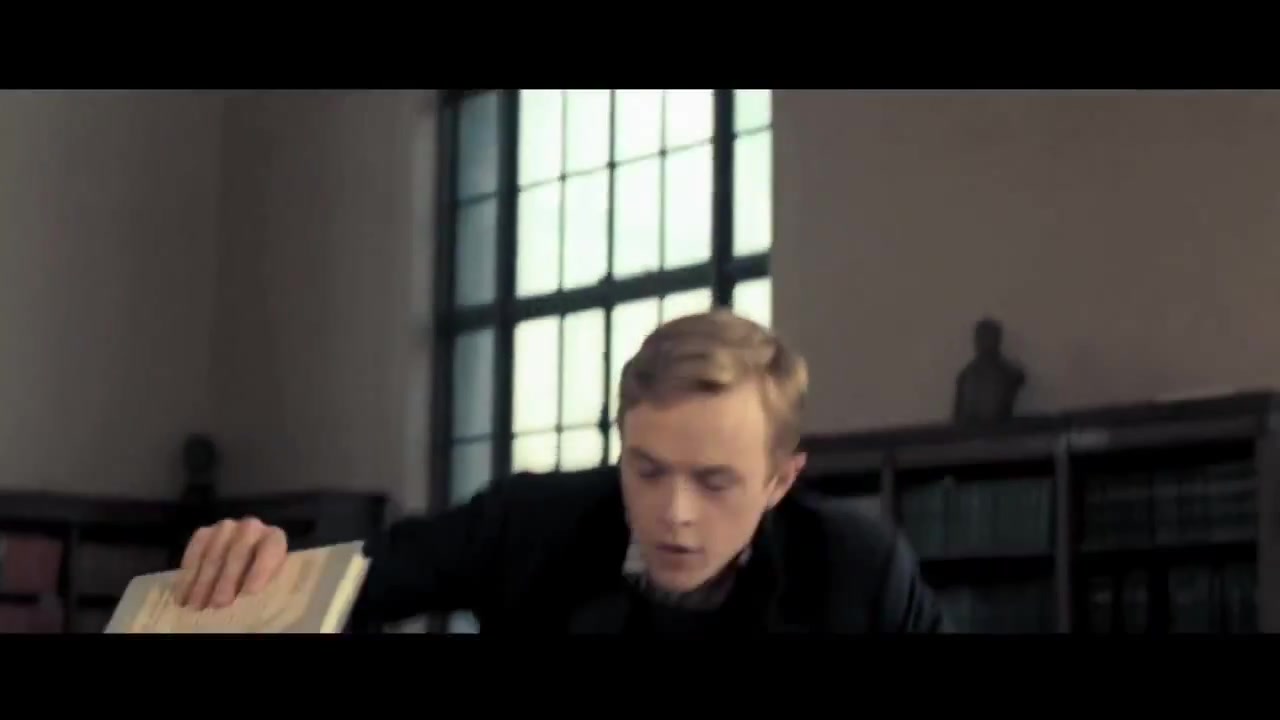 Giovani_ribelli_Kill_Your_Darlings_-_Trailer_Italiano_-_YouTube_014.jpg