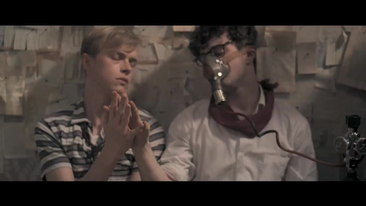 Giovani_ribelli_Kill_Your_Darlings_-_Trailer_Italiano_-_YouTube_043.jpg Giovani_ribelli_Kill_Your_Darlings_-_Trailer_Italiano_-_YouTube_043.jpg