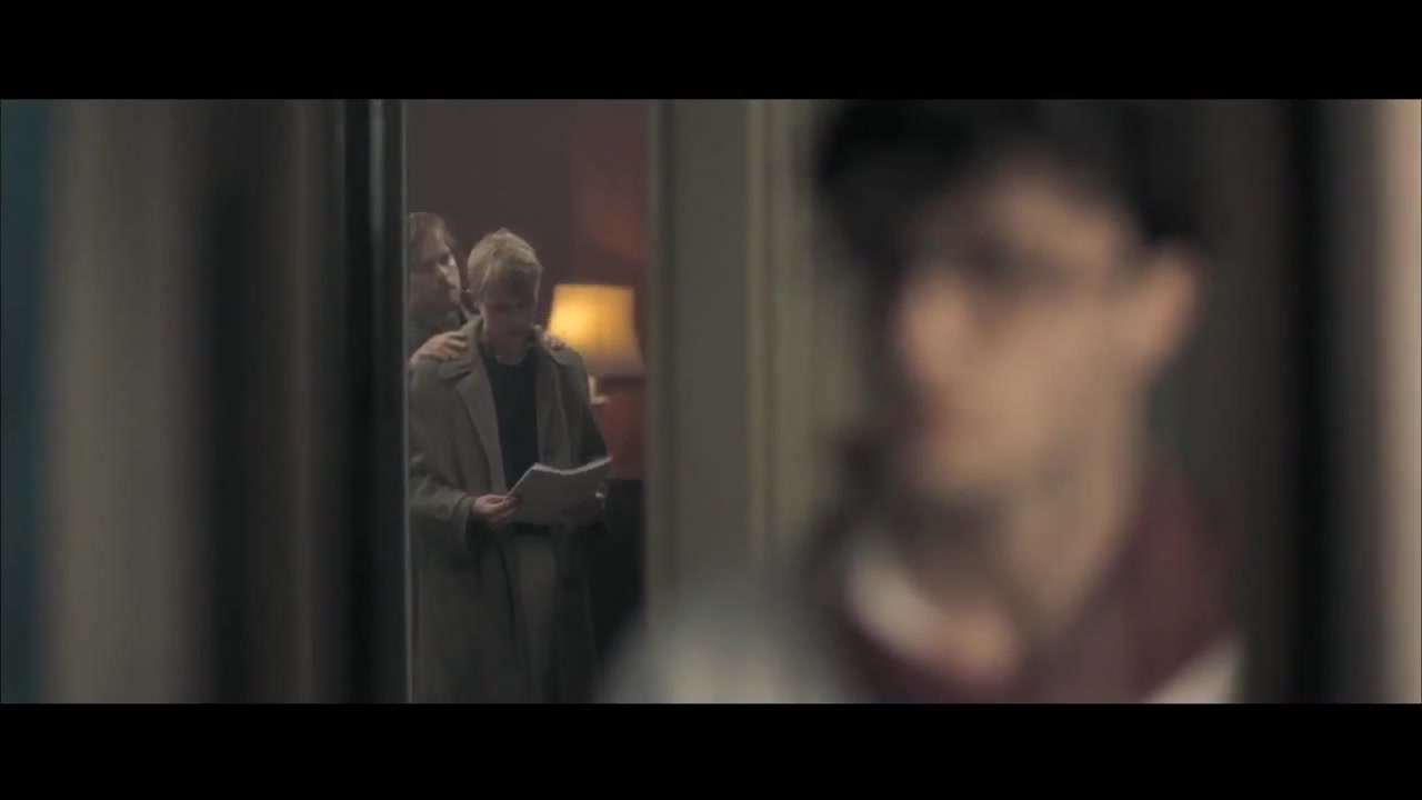 Giovani_ribelli_Kill_Your_Darlings_-_Trailer_Italiano_-_YouTube_046.jpg Giovani_ribelli_Kill_Your_Darlings_-_Trailer_Italiano_-_YouTube_046.jpg