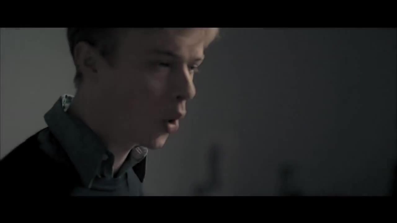 Giovani_ribelli_Kill_Your_Darlings_-_Trailer_Italiano_-_YouTube_054.jpg Giovani_ribelli_Kill_Your_Darlings_-_Trailer_Italiano_-_YouTube_054.jpg