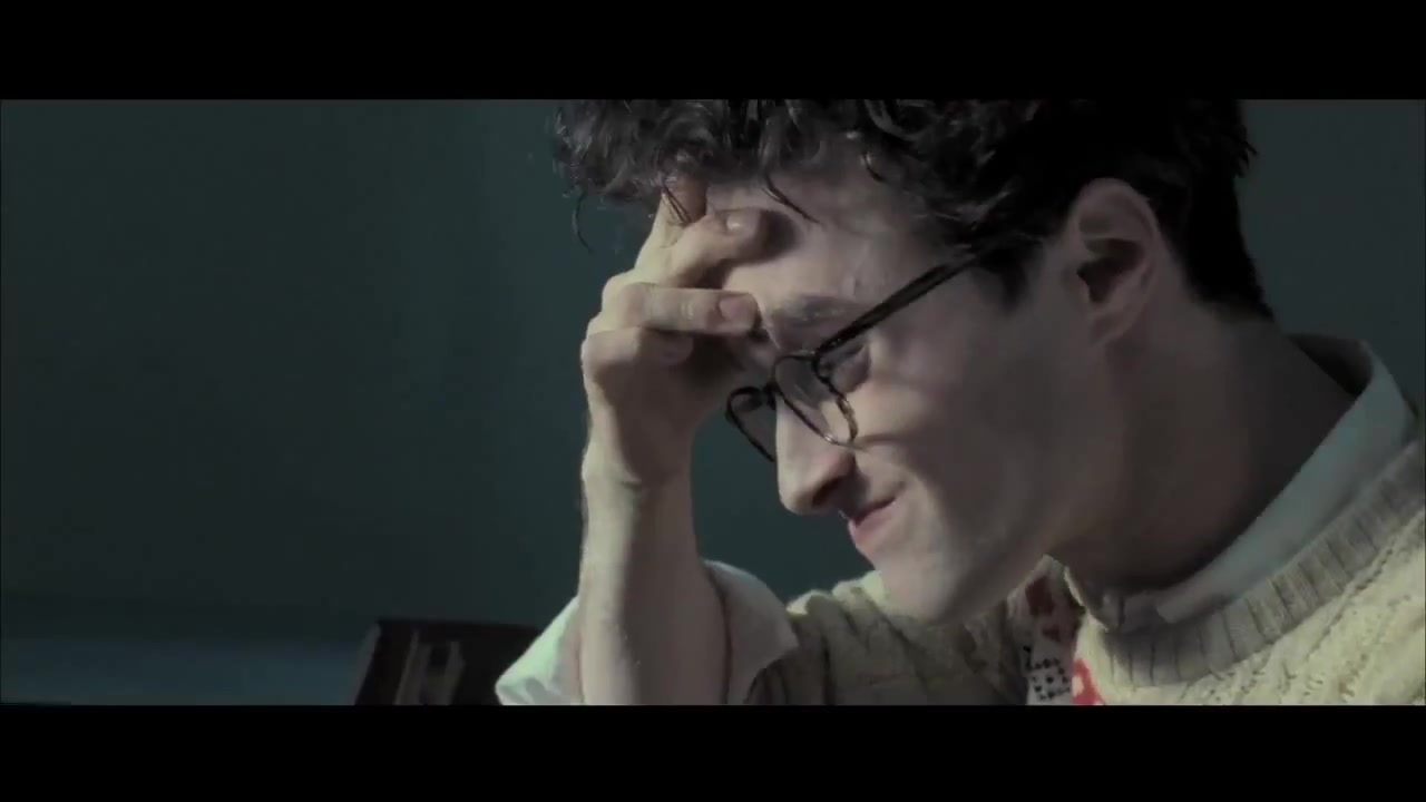 Giovani_ribelli_Kill_Your_Darlings_-_Trailer_Italiano_-_YouTube_091.jpg Giovani_ribelli_Kill_Your_Darlings_-_Trailer_Italiano_-_YouTube_091.jpg