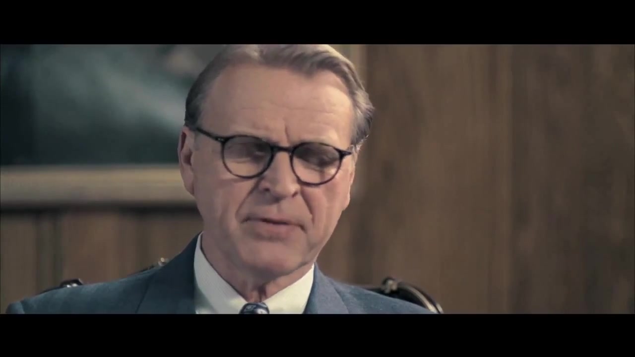 Giovani_ribelli_Kill_Your_Darlings_-_Trailer_Italiano_-_YouTube_102.jpg Giovani_ribelli_Kill_Your_Darlings_-_Trailer_Italiano_-_YouTube_102.jpg