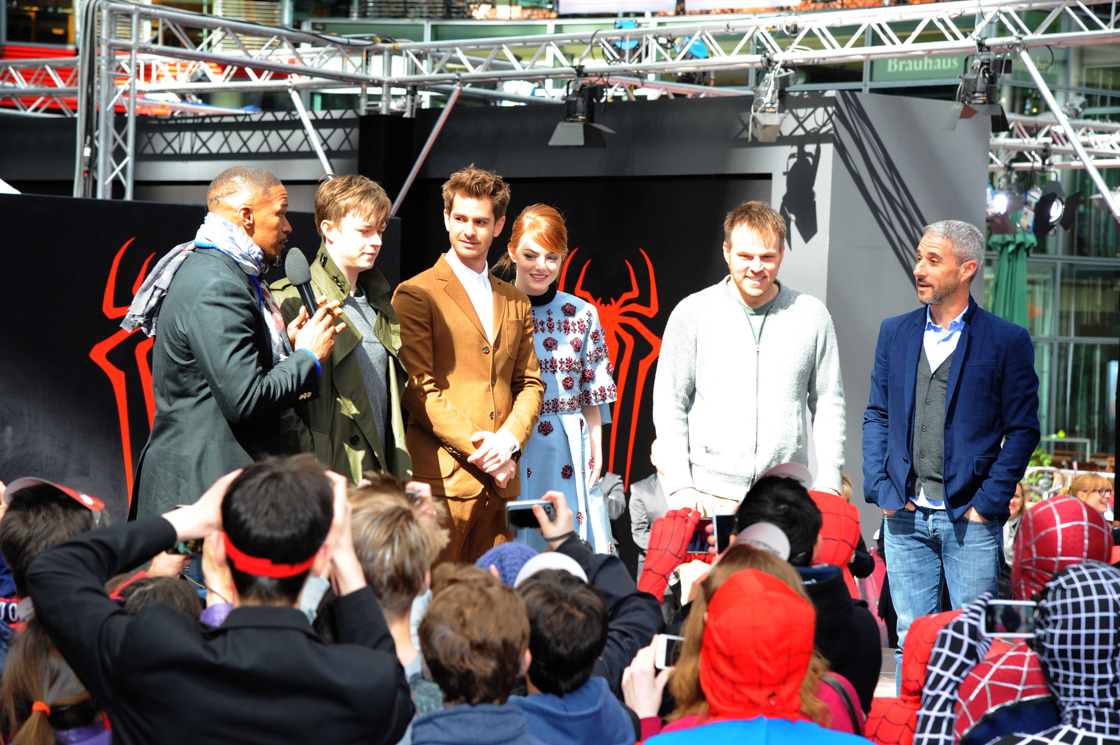 TASM2-BerlinPhotocall_283129.jpg TASM2-BerlinPhotocall_283129.jpg