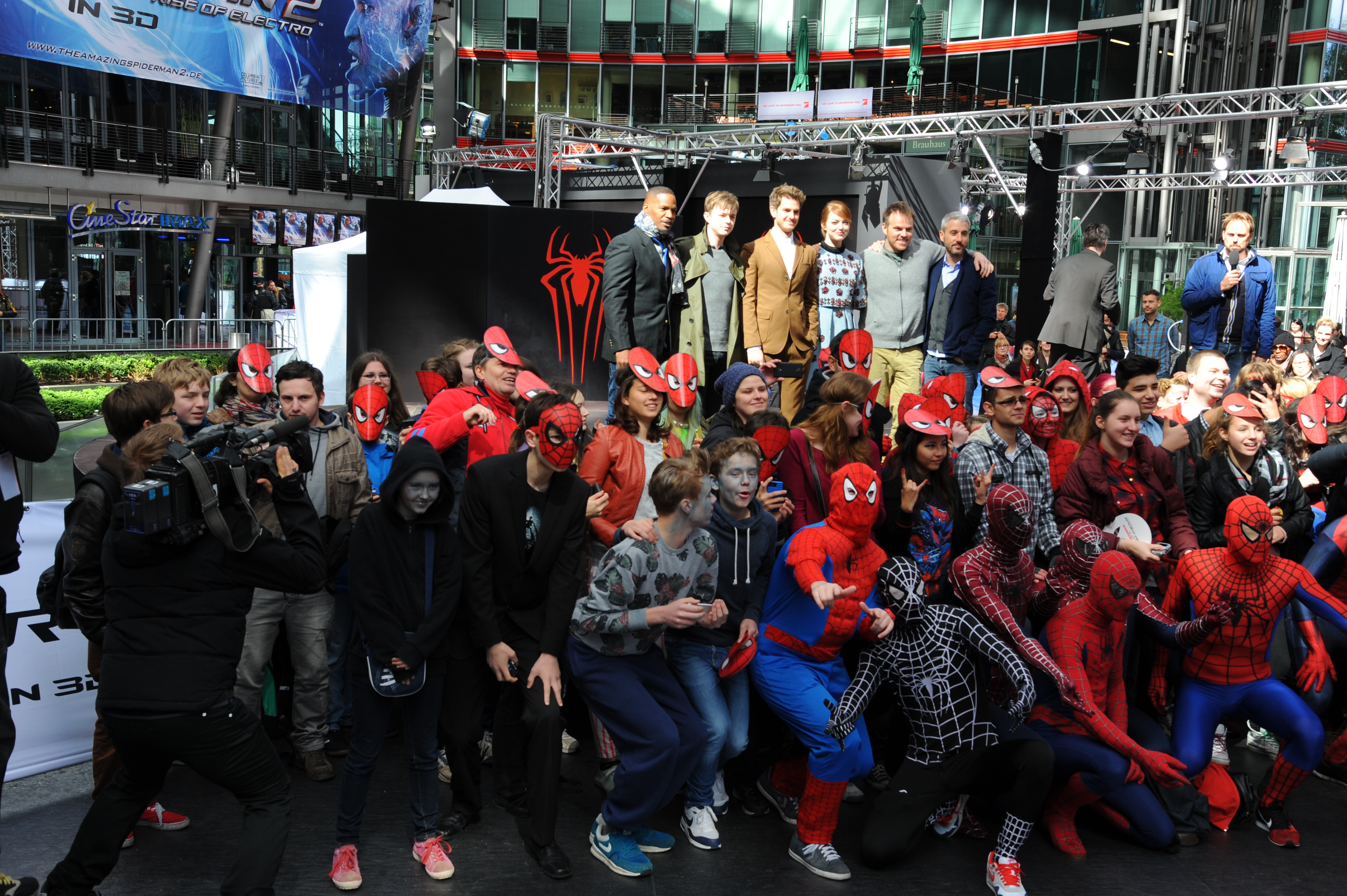 TASM2-BerlinPhotocall_283329.jpg TASM2-BerlinPhotocall_283329.jpg